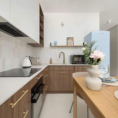 Exceptional For 2 People By Renters Апартаменти