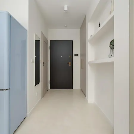 Exceptional For 2 People By Renters * Вроцлав